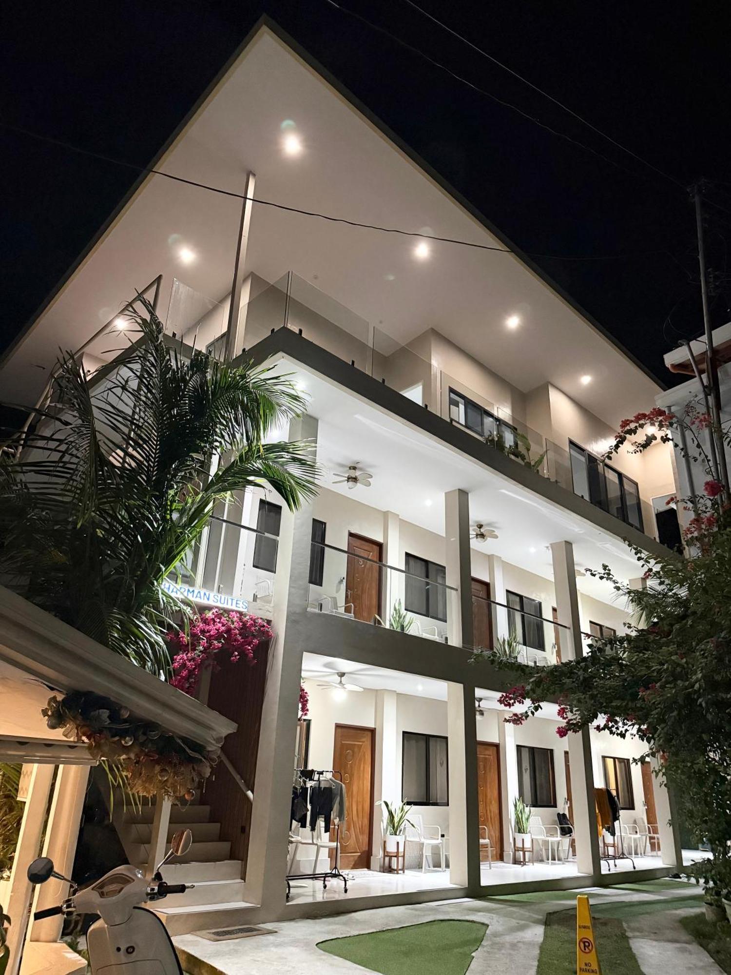 Harman Suites Moalboal Exteriér fotografie
